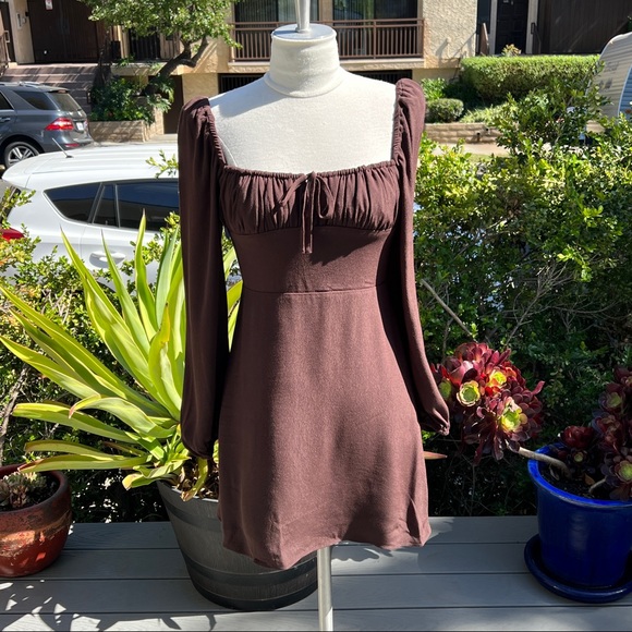 Aritzia Dresses | Sunday Best Delilah Longsleeve Dress Long-Sleeve Bodice Mini Dress Small Nwt | Color: Brown | Size: S | My_Vestiary's Closet